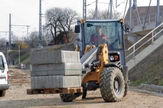 Gumikerekes homlokrakodók Mecalac AX 1000