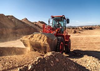 Gumikerekes homlokrakodók Doosan DL200 TC-5