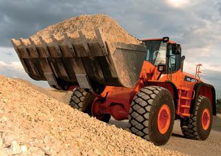 Gumikerekes homlokrakodók Doosan DL420-3