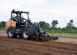 Gumikerekes homlokrakodók Giant G5000 X-tra
