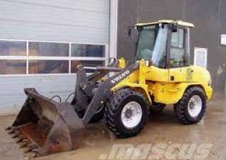 Gumikerekes homlokrakodók Volvo L30B