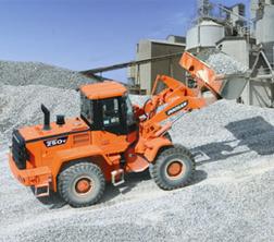 Gumikerekes homlokrakodók Doosan Mega 250 V