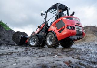Gumikerekes homlokrakodók Manitou MLA 5-50 H