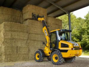 Gumikerekes homlokrakodók JCB TM 220 