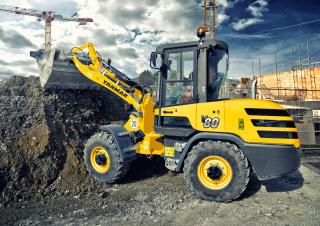Gumikerekes homlokrakodók Yanmar V 80