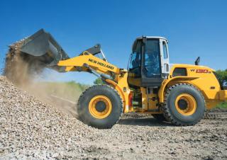 Gumikerekes homlokrakodók New Holland W130B