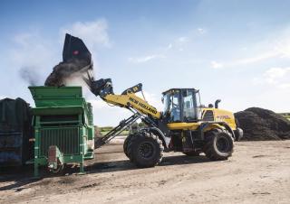 Gumikerekes homlokrakodók New Holland W170D LR