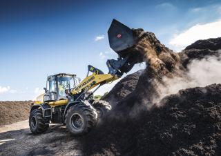 Gumikerekes homlokrakodók New Holland W170D LR