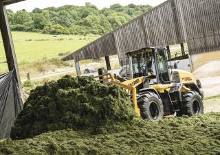 Gumikerekes homlokrakodók New Holland W170D LR