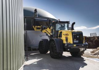 Gumikerekes homlokrakodók New Holland W170D LR