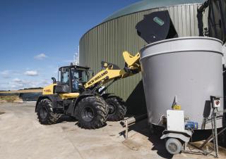 Gumikerekes homlokrakodók New Holland W170D LR