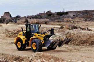 Gumikerekes homlokrakodók New Holland W190C LR