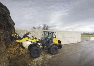 Gumikerekes homlokrakodók New Holland W70C Z-bar