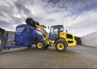 Gumikerekes homlokrakodók New Holland W70C Z-bar