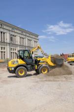 Gumikerekes homlokrakodók Komatsu WA100M-6