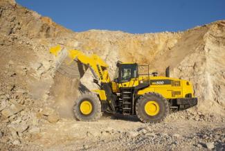 Gumikerekes homlokrakodók Komatsu WA500-7