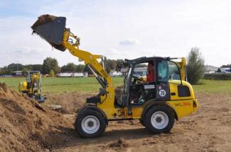 Gumikerekes homlokrakodók Wacker Neuson WL 36