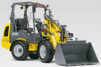 Gumikerekes homlokrakodók Wacker Neuson WL25