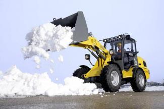 Gumikerekes homlokrakodók Wacker Neuson WL44
