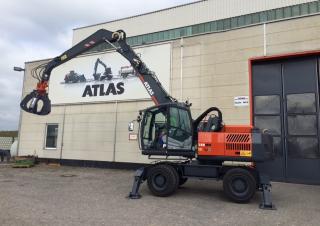 Gumikerekes kotrók Atlas 180 MH