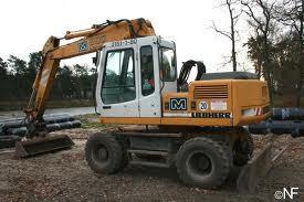 Gumikerekes kotrók Liebherr A 900 B Litronic