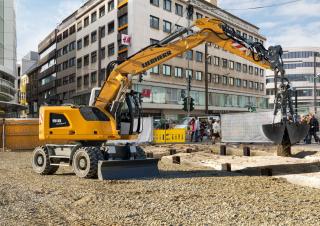 Gumikerekes kotrók Liebherr A 918 Compact Litronic