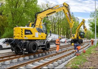 Gumikerekes kotrók Liebherr A 922 Rail Litronic