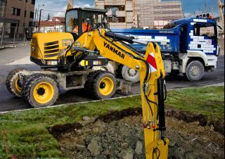 Gumikerekes kotrók Yanmar B 75 Circular