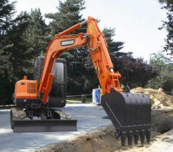 Gumikerekes kotrók Doosan DX 55