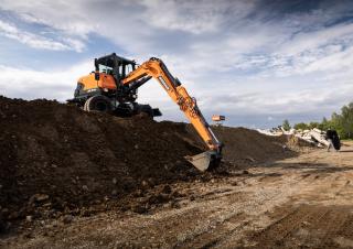Gumikerekes kotrók Doosan DX57W-7