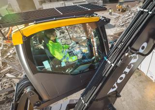 Gumikerekes kotrók Volvo EW200E MH