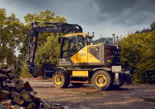 Gumikerekes kotrók Volvo EWR170