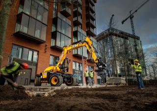 Gumikerekes kotrók JCB Hydradig 110W