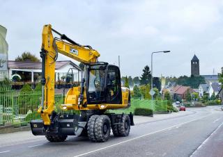 Gumikerekes kotrók JCB JS145W