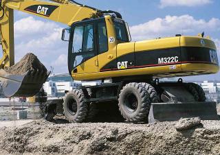 Gumikerekes kotrók Caterpillar M 322 C VAH