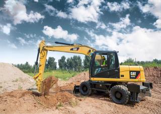Gumikerekes kotrók Caterpillar M317D2