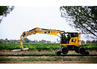 Gumikerekes kotrók Caterpillar M323F