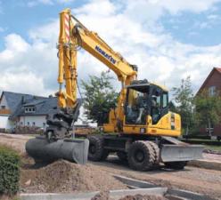 Gumikerekes kotrók Komatsu PW160-8