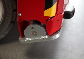 Ollós emelők Gumikerekes ollós személyemelők PB PB S225-12E