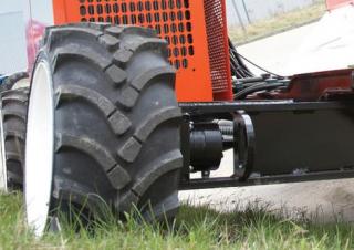 Ollós emelők Gumikerekes ollós személyemelők Snorkel SL30RT
