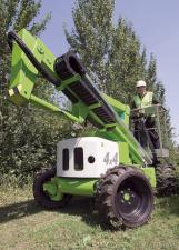 Gémes személyemelők Gumikerekes töretőgémes munkaállványok Niftylift HR 12