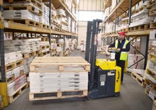 Raklapszállítók Gyalogkiséretű raklapemelák Combi-Lift Combi CS 850