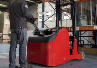 Raklapszállítók Gyalogkiséretű raklapemelák Manitou ES 713 GPF