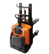 Raklapszállítók Gyalogkiséretű raklapemelák BT SPE 125 L