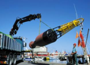 Hidraulikus rakodódaruk Hiab 200 C-5