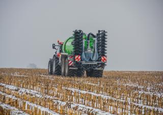 Hígtrágya és trágya technológiák Hígtrágya injektálók Joskin TERRADISC 5000/40TDH