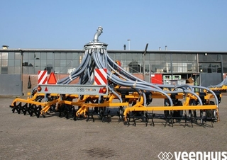 Hígtrágya és trágya technológiák Hígtrágya injektálók Veenhuis Terraject 300 – 8.12