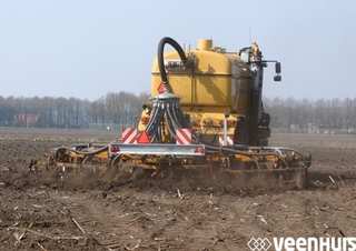 Hígtrágya és trágya technológiák Hígtrágya injektálók Veenhuis Terraject 300 – 8.12