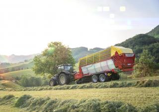 Hígtrágyás pótkocsik Pöttinger Boss 3240 DB Master