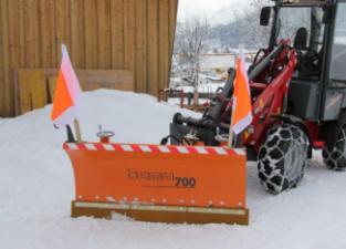 Téli kapbantartási gépek Hóekék Hóekék rugós tolólappal Bema 700/2550